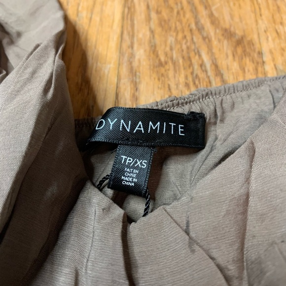 Dynamite Clover Ruffle Cami Top Taupe/Beige XS - Picture 4 of 7